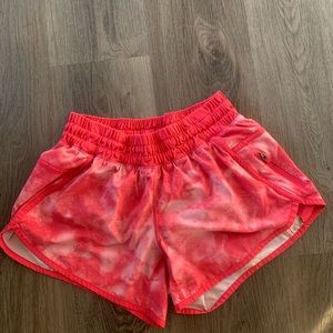Pink lulu lemon shorts with pockets